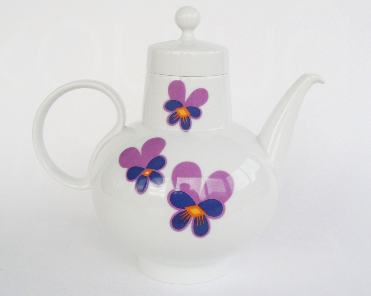 Spring flower Heinrich porcelain teapot West German by Coollect