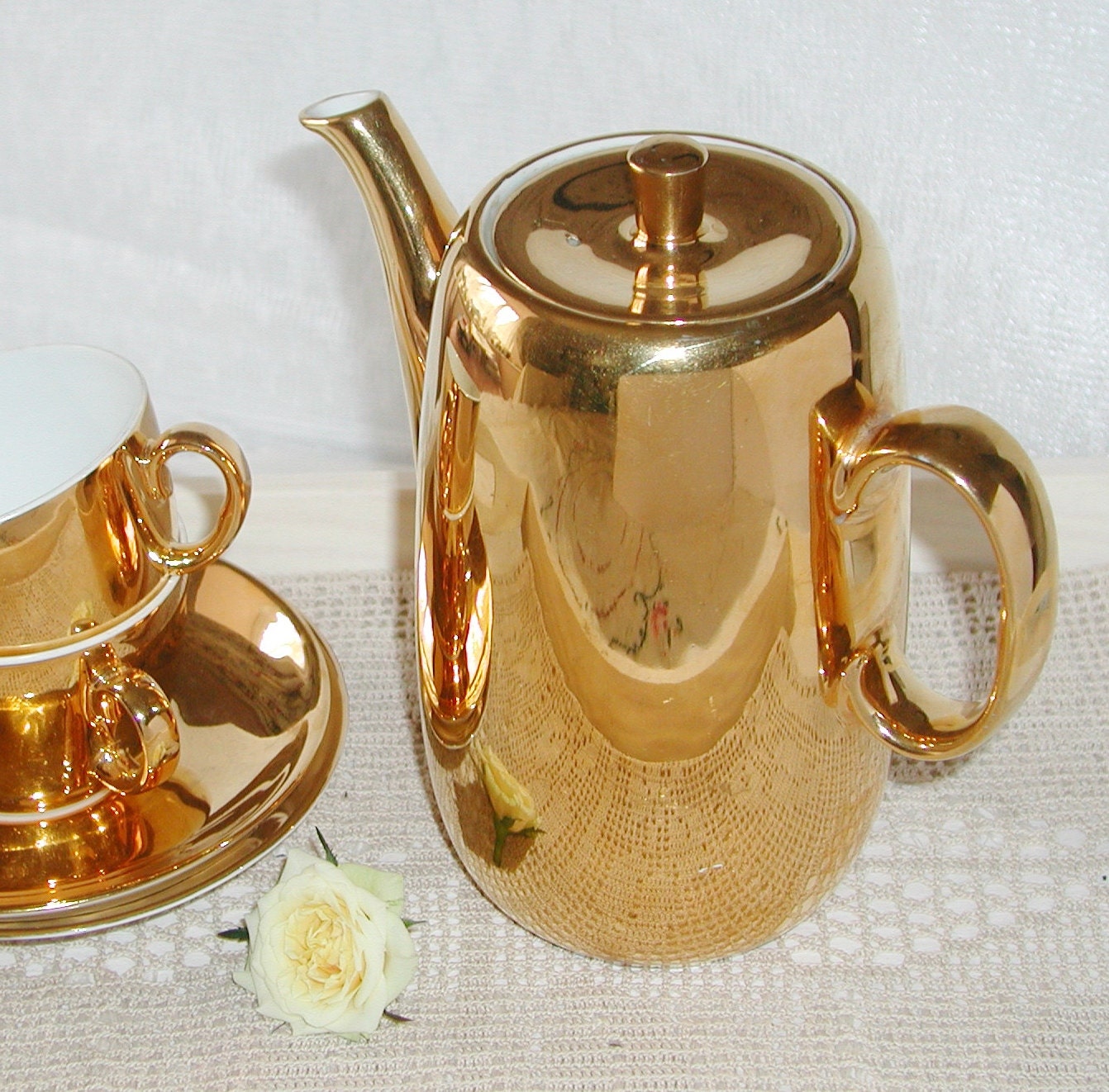 Royal Worcester Gold Lustre Coffee Pot
