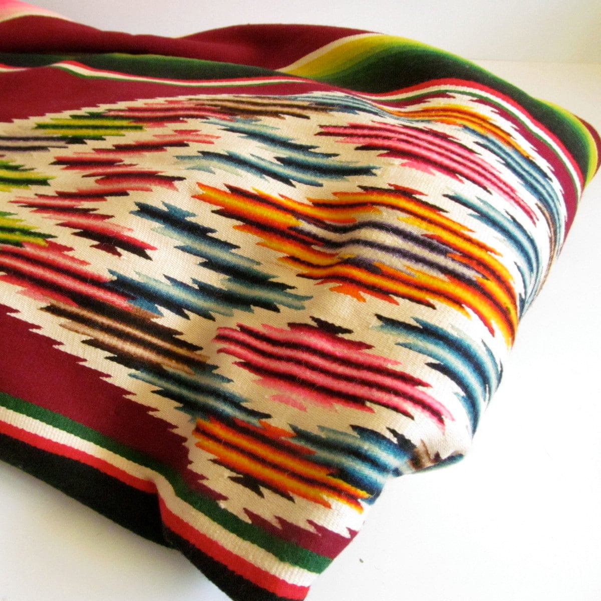 vintage-mexican-blanket-serape-throw-blanket-geometric