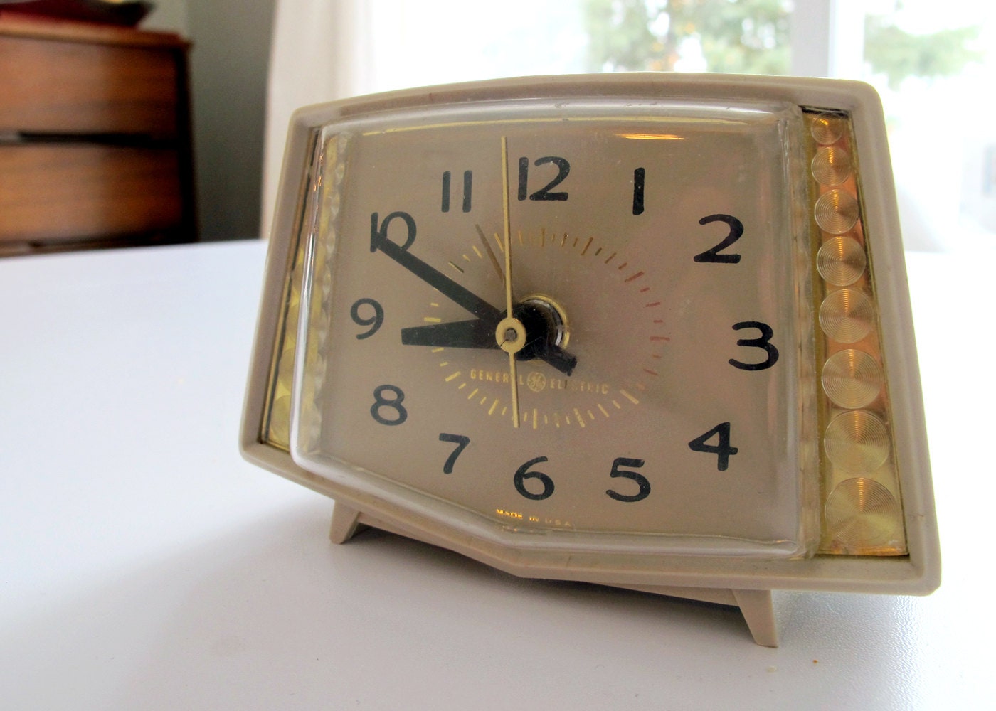 Vintage General Electric Alarm Clock Model 7281