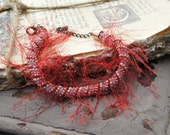 Free Shipping VINTAGE (Unused NEW) Czech Crystal Glass Salmon Pink Coral Red Twisted Fiber and Bead Bracelet