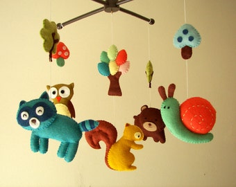 Baby crib mobile, forest mobile, animal mobile , felt mobile "Forest friends 2" - Squirrel, Owl, Bear, Raccoon, and Snail.