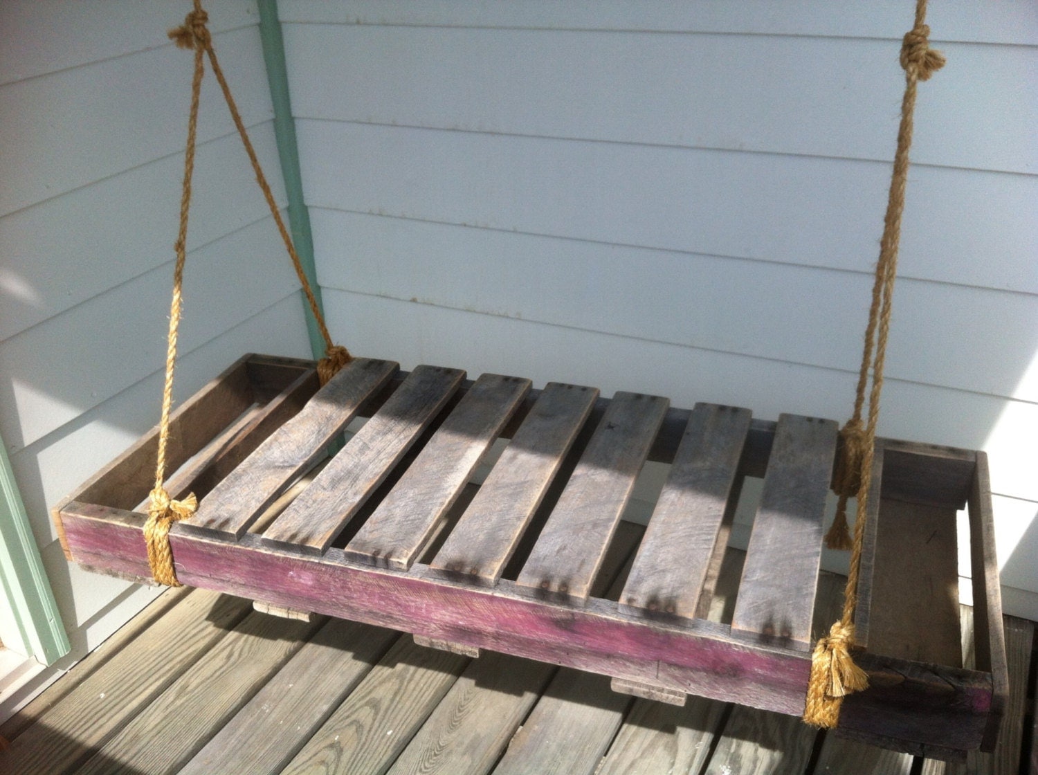 Reclaimed Pallet Wood Porch Swing / by FromTheShopCreations
 Pallet Patio Swing