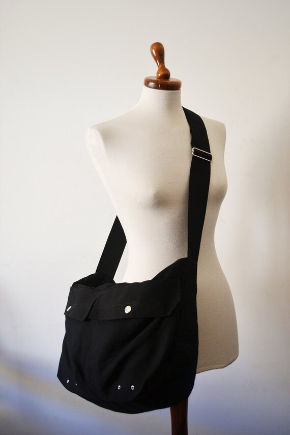 Unisex Messenger Bag in Black and Silver
