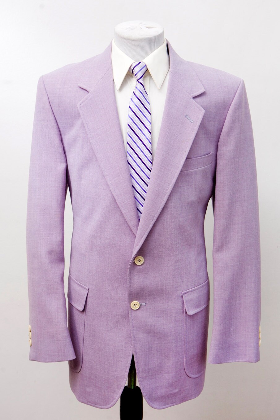 Size 42 Men's Vintage Lavender Linen Sport Coat by BrightWall