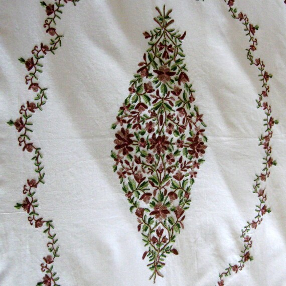 vintage tablecloth embroidered floral cotton oval brown green vintage tablecloth embroidered floral cotton oval brown green