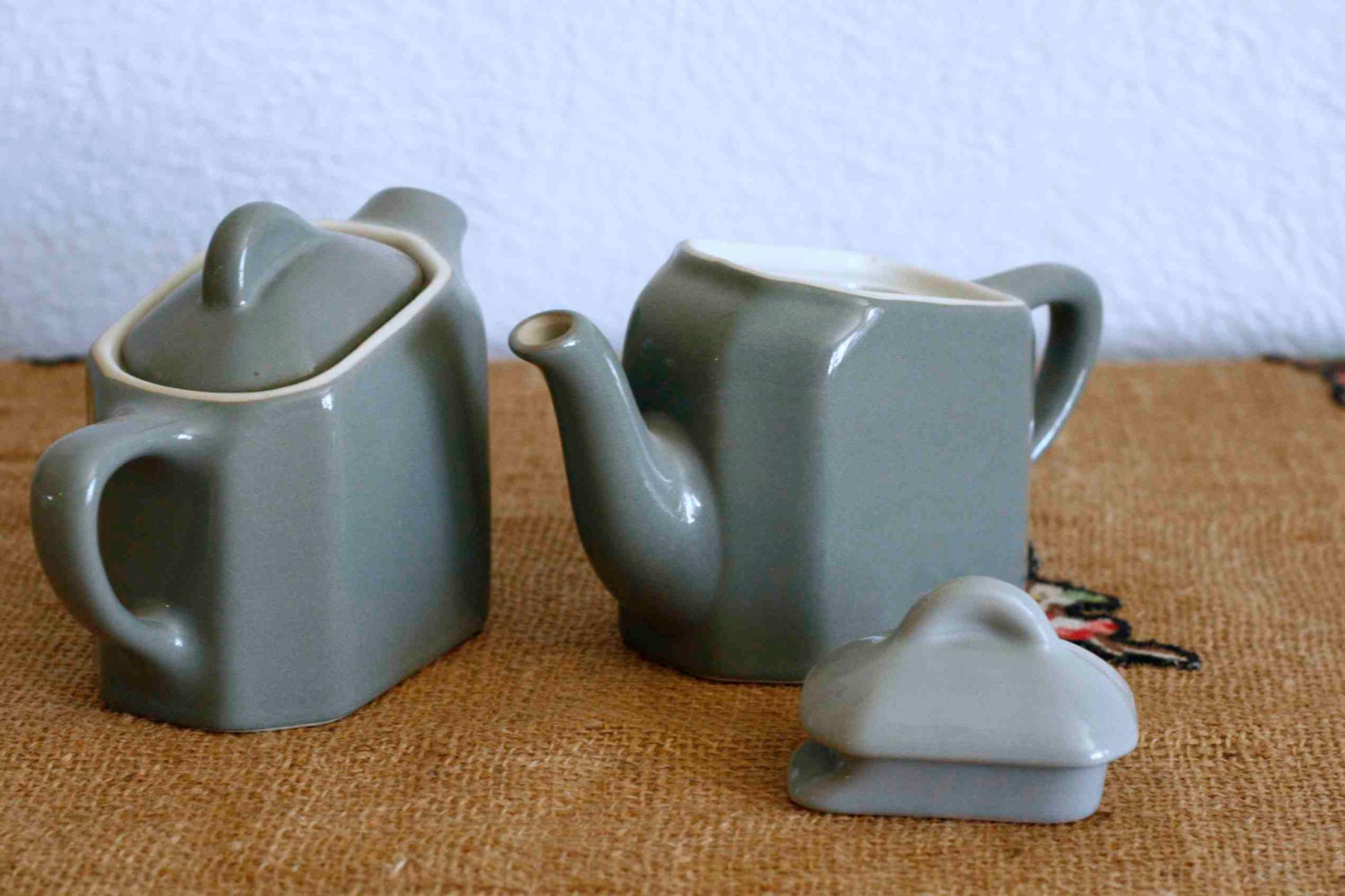 Vintage Hall Teapots // Restaurant Ware // Retro Kitchen Fun