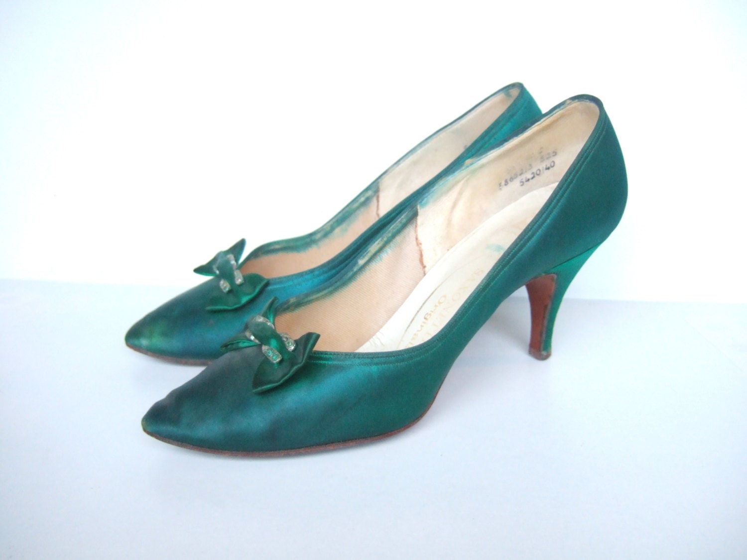 emerald green court shoes uk