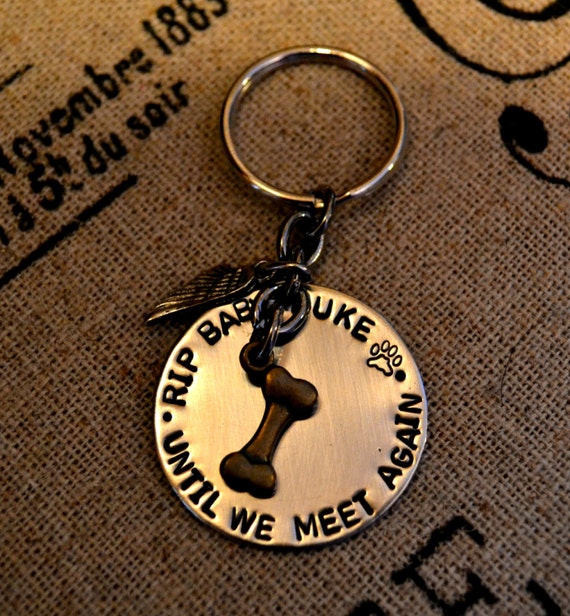 Pet Memorial Personalized Keychain by PawsitivelyPurrfect1 on Etsy