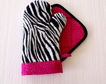 Zebra with Hot Pink Leopard Oven Mitt Pot Holder Set