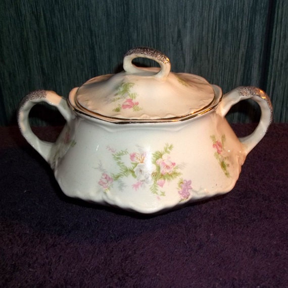 Vintage Homer Laughlin Virginia Rose Sugar Bowl 1940's