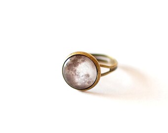 Moon Ring. Solar System Ring. Full Moon Ring. Glass Dome Ring. Adjustable Ring. Space Ring. Universe Ring. Moon Jewelry. Space Jewelry.