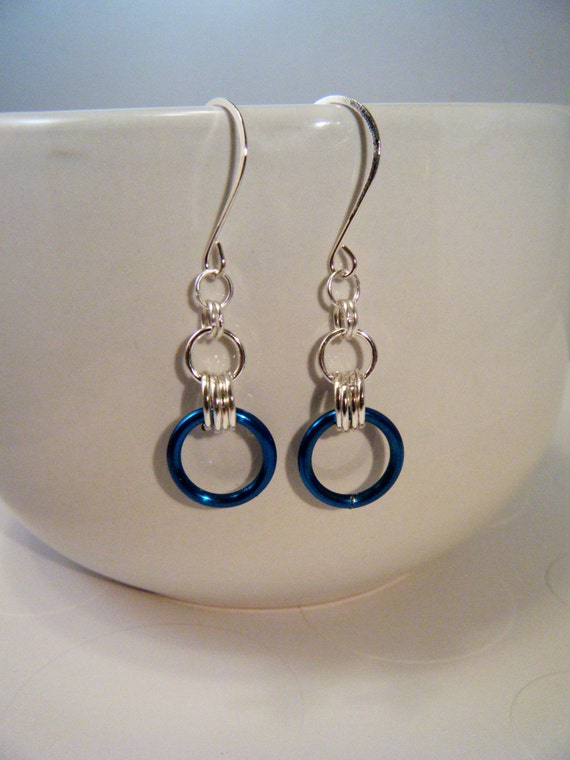 Jump Ring Earrings/Turquoise Anodized Aluminum Earrings/Dangle
