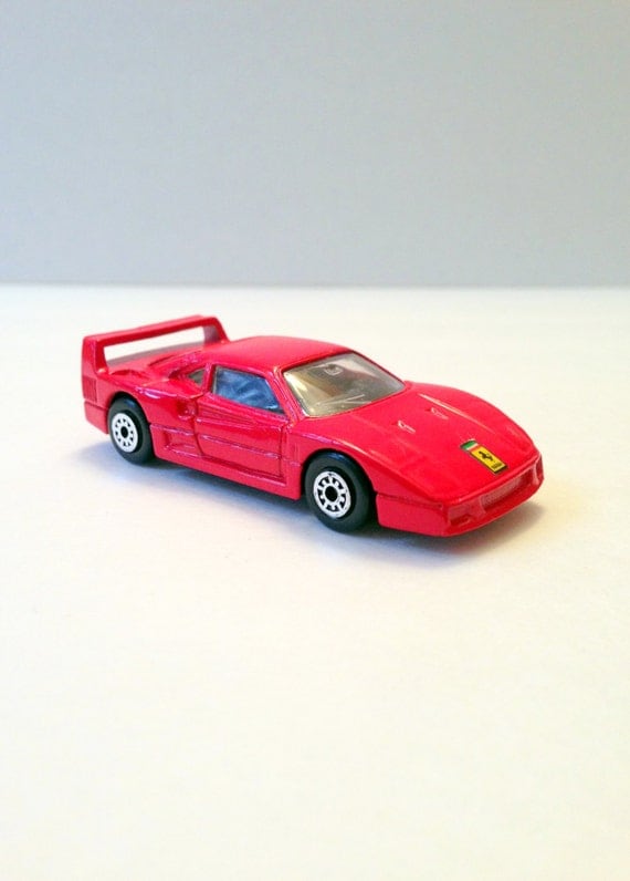 Maisto Red Ferrari F40 Toy Car // Vintage Maisto by GodsofVintage