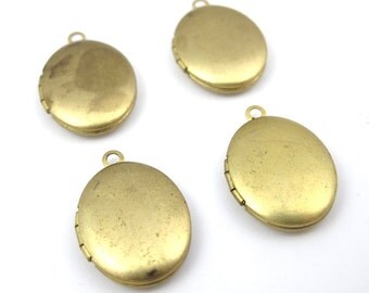 VIntage Raw Brass Oval Engraving Lockets (4x) (L513)