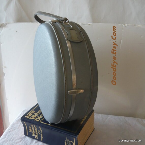 vintage american tourister round luggage