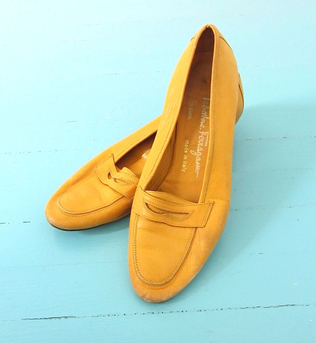 Vintage Canary Yellow Loafer Shoes womens 7.5 8