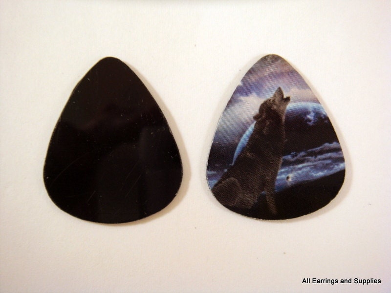 2 Wolf Guitar Pick Single Sided Wolf in the Moonlight 2 pc