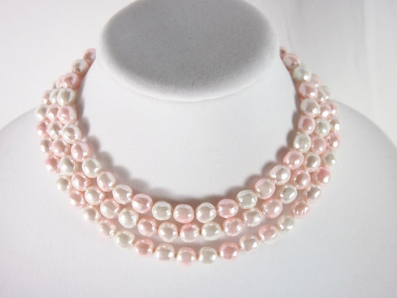 Multi Strand Pink Faux Pearl Choker Necklace 60s by jenniesjunque