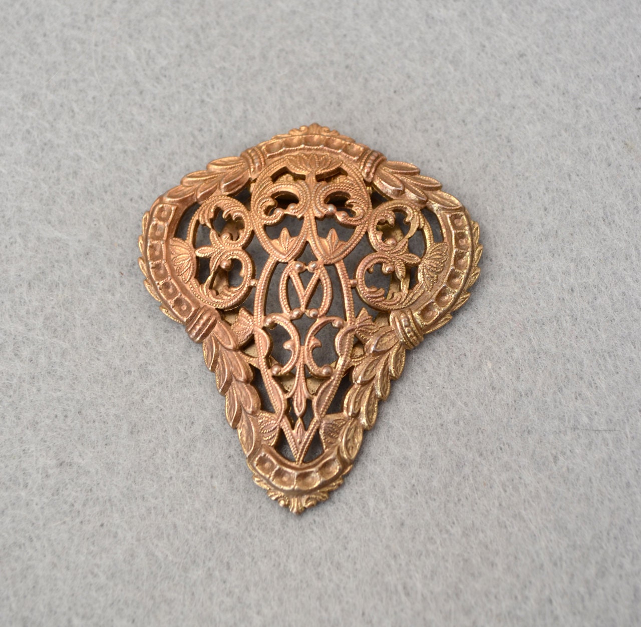 Lieba U.S.A. Vintage Scarf Clip