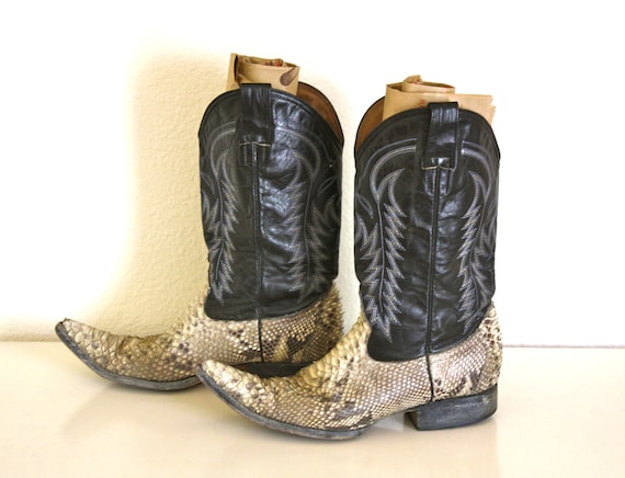 VTG 9 Mens Snakeskin Mexican Pointy toe Cowboy Boots