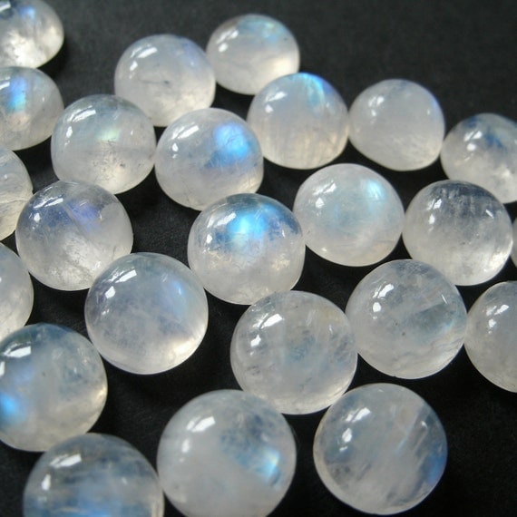Rainbow Moonstone cabochon - 10 mm - round Rainbow Moonstone cab - gemstone - circle round white - sri lanka - blue purple fire
