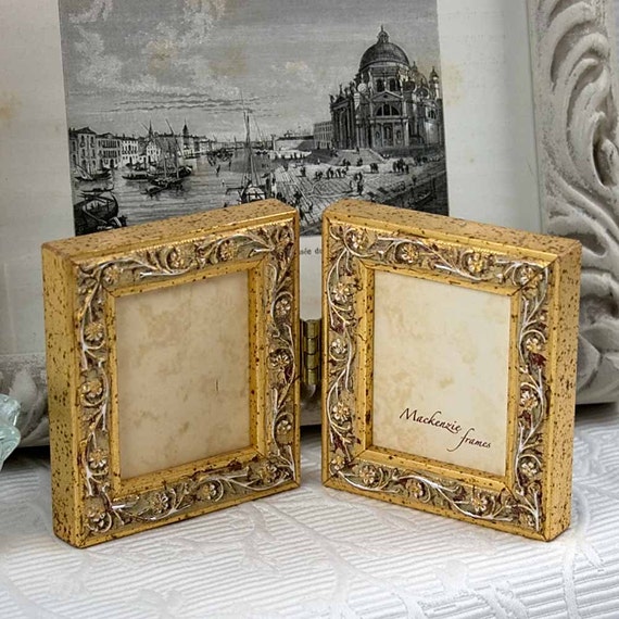 Gold Mini Hinged Double Frame Hanging Vine