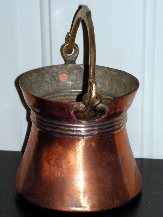 Vintage Copper Bucket with Swing Handle / Rustic Copper