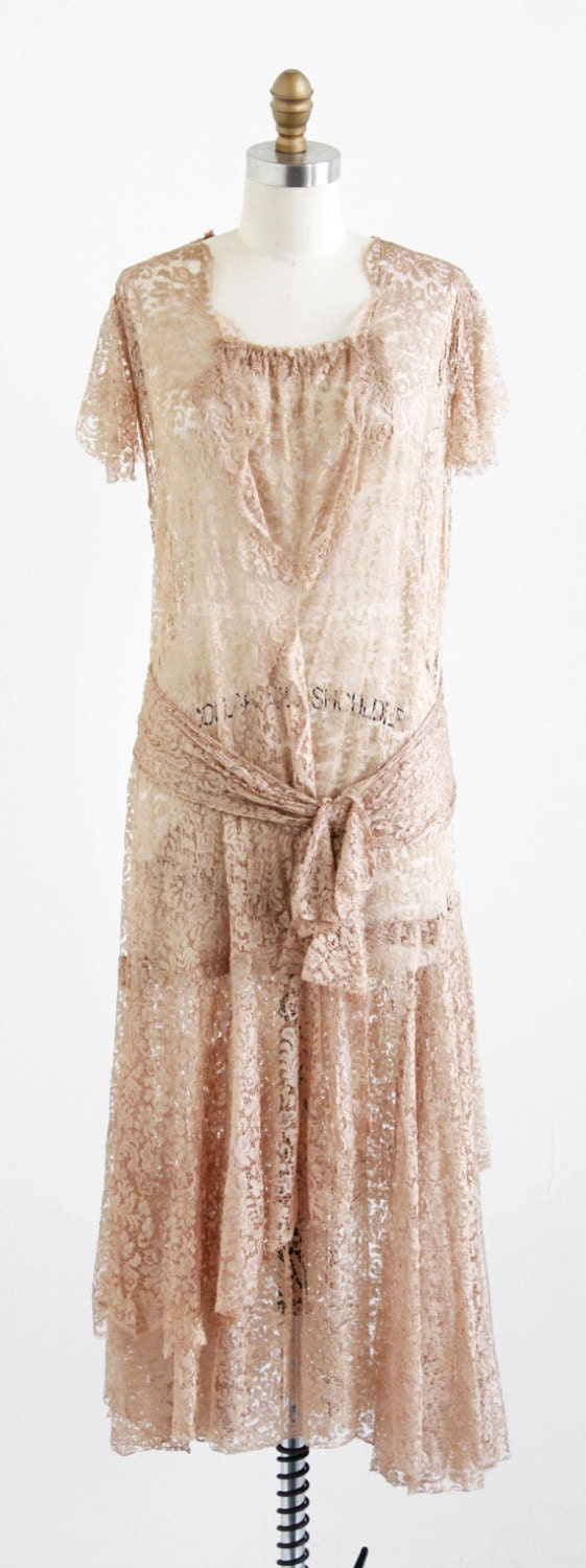 vintage 1920s dress / 20s dress / Champagne Silk Lace Flapper