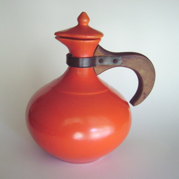 Red Wing Orange Coffee Carafe Server Pitcher 565 with Lid