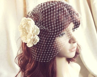 Birdcage Veil and detachable flower hair clip Vintage inspired Blusher in ivory or white
