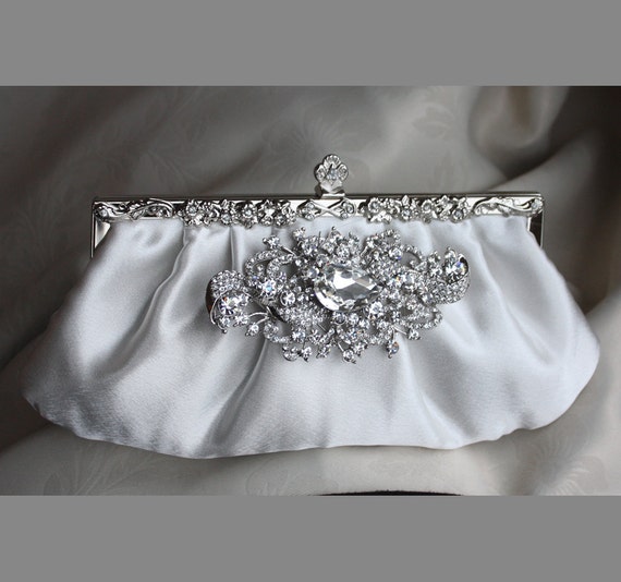 Items similar to Ivory satin Clutch with Crystal brooch Wedding handbag ...