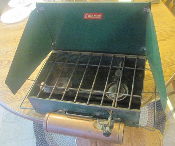 Vintage coleman 425 camp stove late 1940s early 1950s