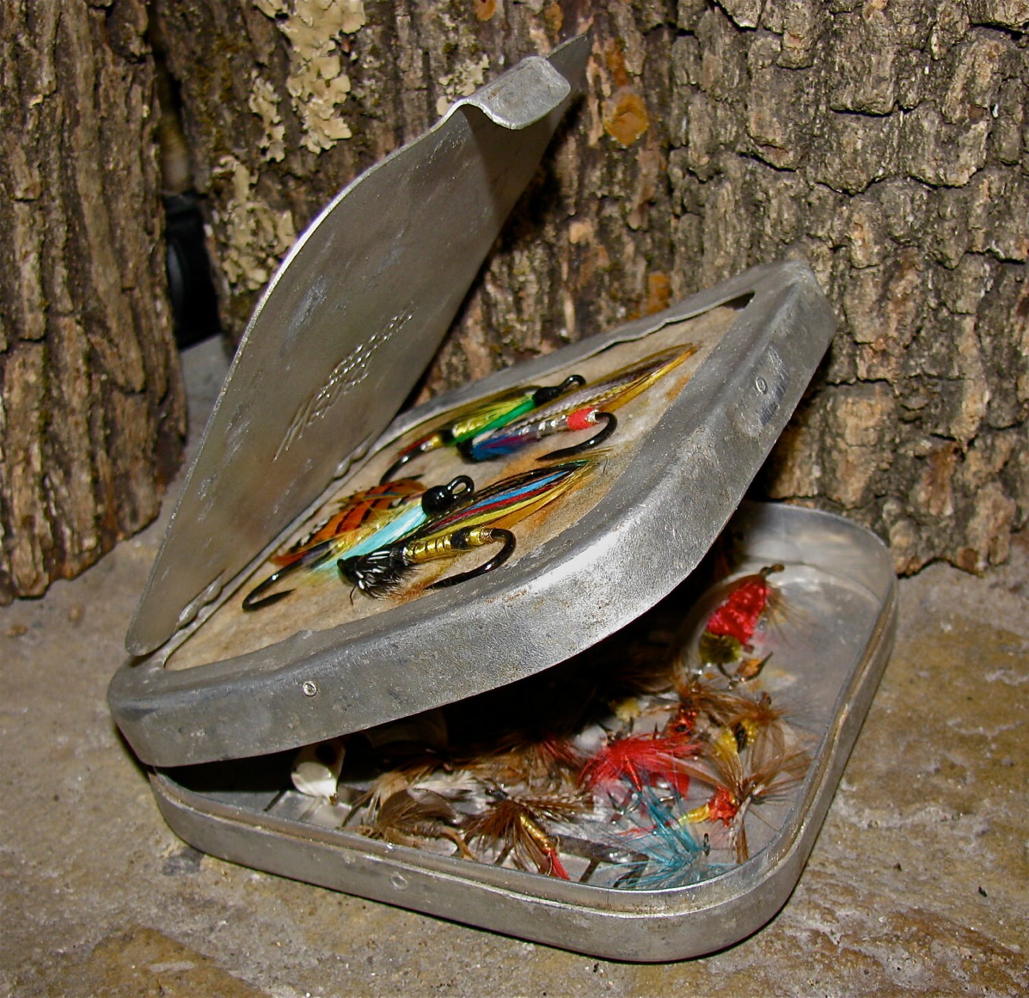 Vintage WEBER Fly Fishing Lure Fly Box / Case & Flies / Trout