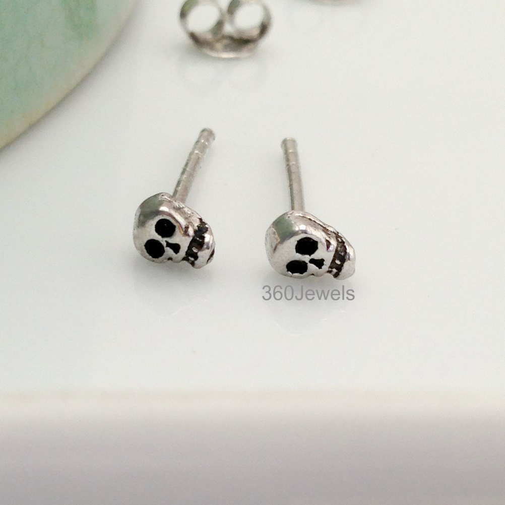 Men's stud earrings men's earrings tiny skull stud
