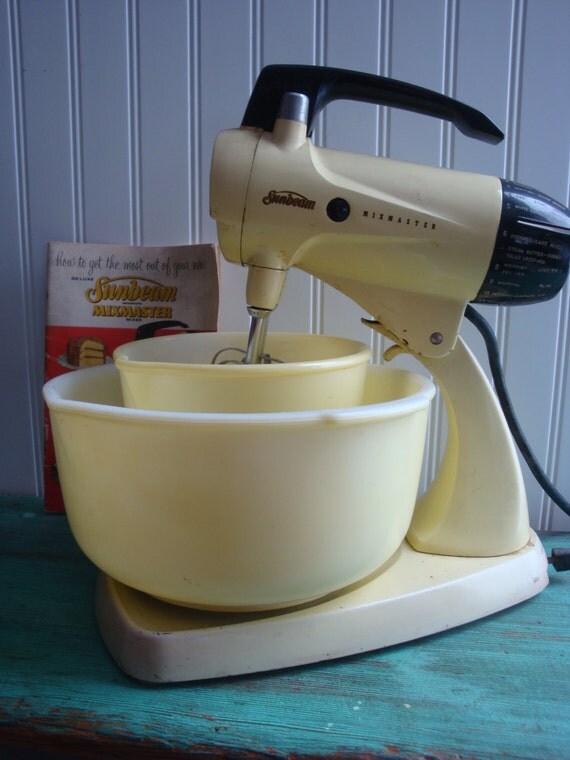 Vintage Sunbeam Yellow Mixmaster