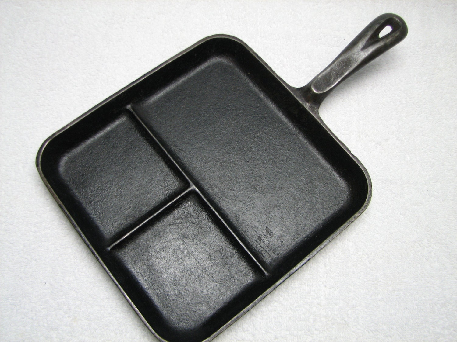 Wagner Cast Iron 1891 Colonial Bacon & Egg Skillet Griswold