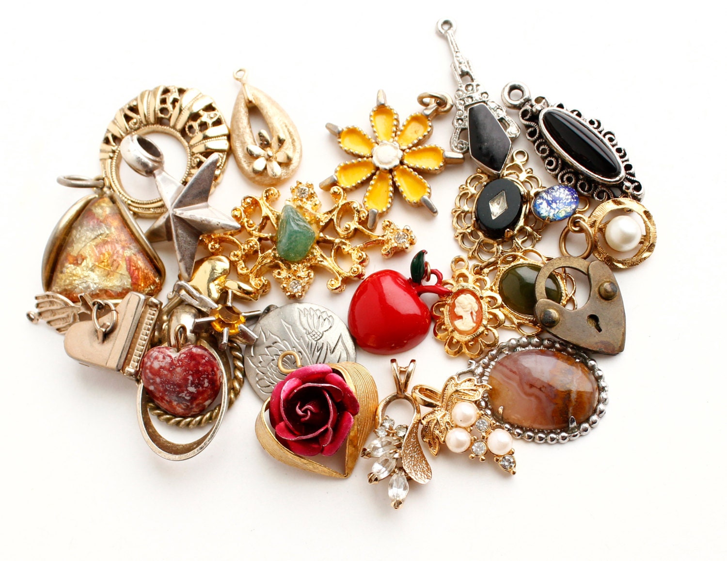 Vintage Pendant Lot 25 Gold Tone & Silver Costume Jewelry