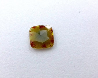DiAMOND SLiCES. SQuARE. Faceted. Natural. ANTiQue TorToise ShEll Look. Red / Orange Inclusions Yellow Body. 1 pc. 0.79 cts. 7 mm (Dia272D