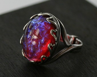 I Want One Of These Amazing Dragons Breath Opal S In A Ring Or Neck Less But Preferably Ring Dragonsbreath Dragonsbreathring Dragonsbreathopal Opal Ring Jewelry Jewellery