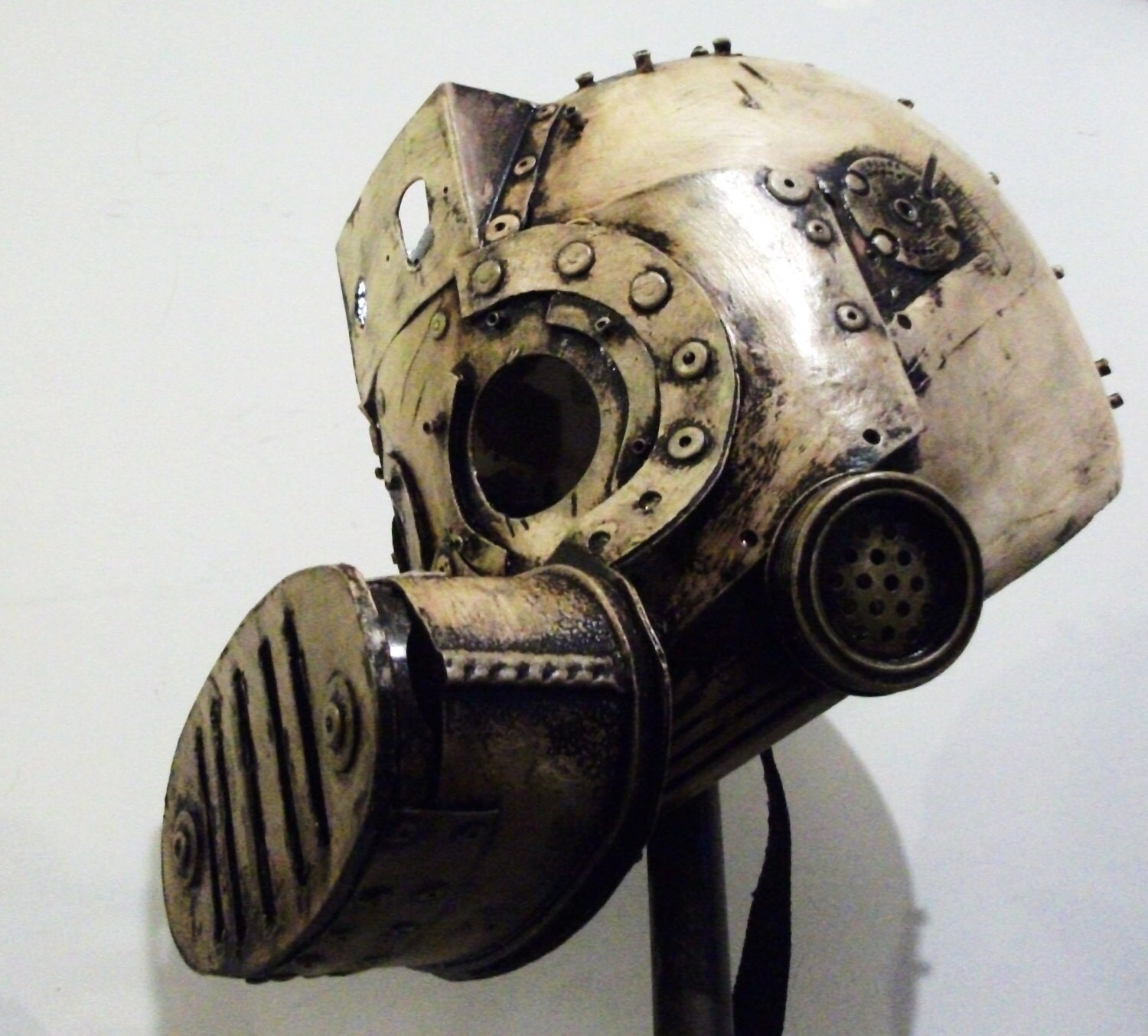 Gruber the Juggernaut Post Apocalypse helmet