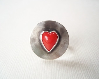 Red Heart Ring. Red Glass Heart in Sterling Silver Ring. Modern Jewelry. Size 6