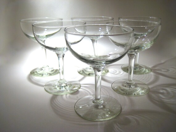 Champagne Coupes Vintage 9