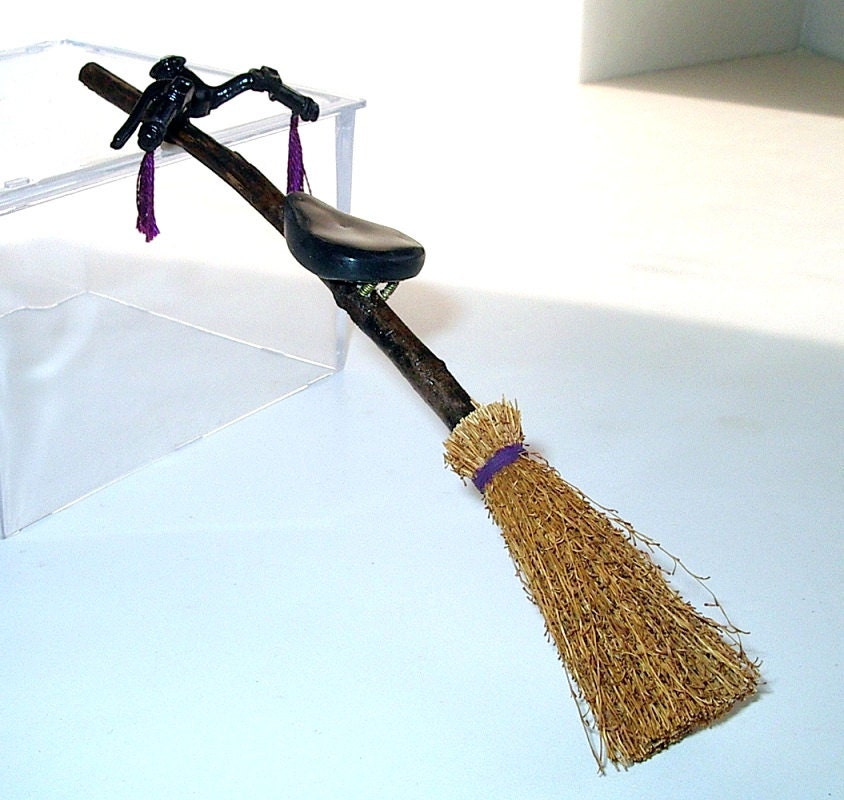 Witches Broom Black & Purple Dollhouse Miniature 1/12 Scale