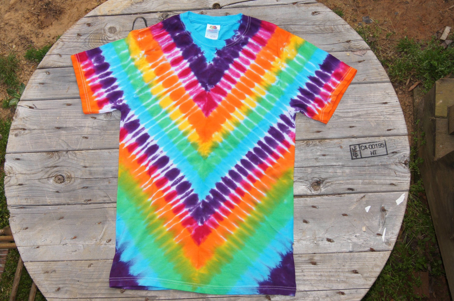 how to keep your tie dye shirt from fading