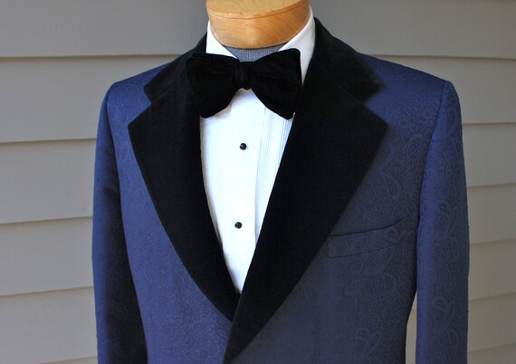 vintage 1970's Men's Dinner jacket. Royal Blue Paisley