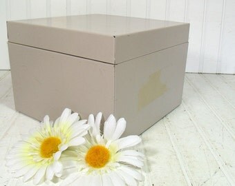 Retro Heavy Duty Large Metal File Box - Vintage Office Beige Index File - BoHo Industrial Oversized Recipe Card Holder File Slide Separator