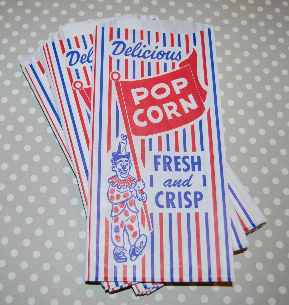 Popcorn Bags 100 vintage retro clown popcorn by isakayboutique