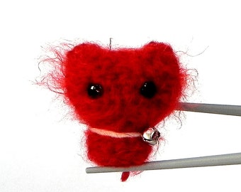 Amigurumi RED MoMoMi MochiQtie -- mini mochi size crochet amigurumi toy doll