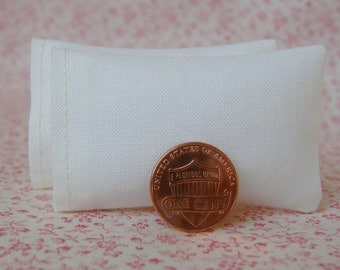 Dollhouse Miniature Set of 2 Solid Ivory Bed Pillows - 1:12 scale